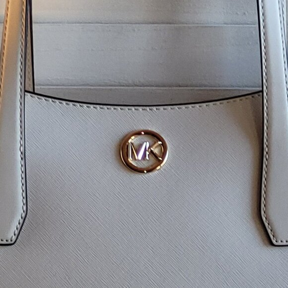 $139 NWT MICHAEL MICHAEL KORS LT Cream Large Leather Tote - Picture 8 of 9